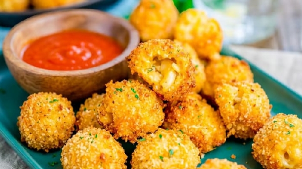 Mac N Cheese Bites